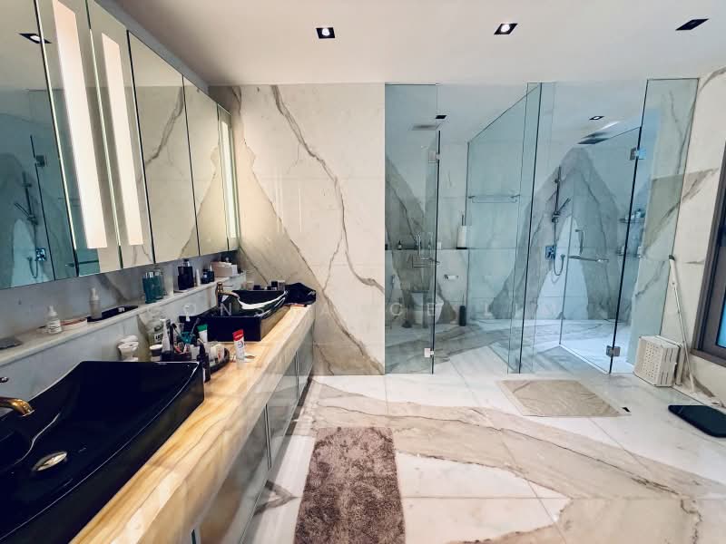 Rare Beautiful Detached in Lentor Enclave, , 7 Bedrooms, 4,886 sqft, Detached House For Sale, by Constance Lim, 500162525 - Bathroom - PropertyGuru.com.sg