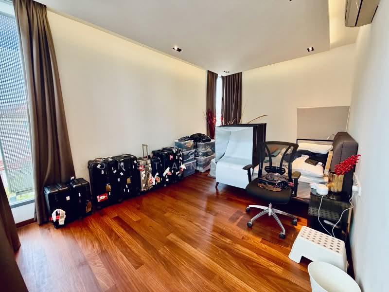 Rare Beautiful Detached in Lentor Enclave, , 7 Bedrooms, 4,886 sqft, Detached House For Sale, by Constance Lim, 500162525 - Bedroom - PropertyGuru.com.sg