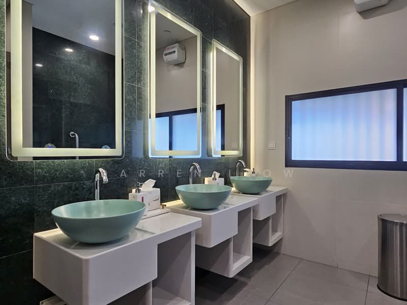 Hub Synergy Point, 70 Anson Road, Chinatown / Tanjong Pagar, 7,233 sqft, Office For Rent, by Darren Leow, 500162538 - Bathroom - CommercialGuru.com.sg