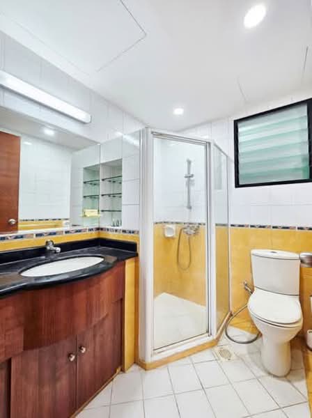 Central Grove, 1 Geylang East Avenue 1, 3 Bedrooms, 1,206 sqft, Condominium For Sale, by Andy Wong, 500162539 - Bathroom - PropertyGuru.com.sg