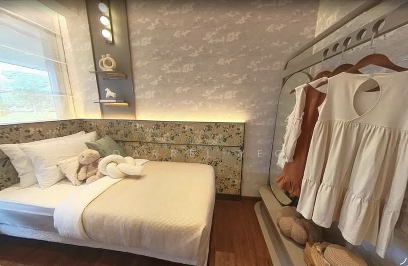 CHEAP 3BR IN RCR D1, MRT ACCESS, HIGH RENTAL YIELD, , 3 Bedrooms, 1,001 sqft, Condominium For Sale, by Darrel Yeo, 500162544 - Bedroom - PropertyGuru.com.sg