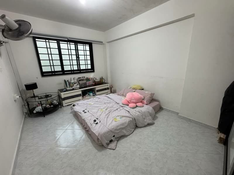 414 Pandan Gardens, 414 Pandan Gardens, 3 Bedrooms, 97 sqft, HDB Flat For Sale, by Ken Tan, 500162547 - Bedroom - PropertyGuru.com.sg