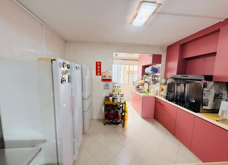 257 Bangkit Road, 257 Bangkit Road, 4 Bedrooms, 1,323 sqft, HDB Flat For Sale, by Stanley Wong, 500162548 - Kitchen - PropertyGuru.com.sg