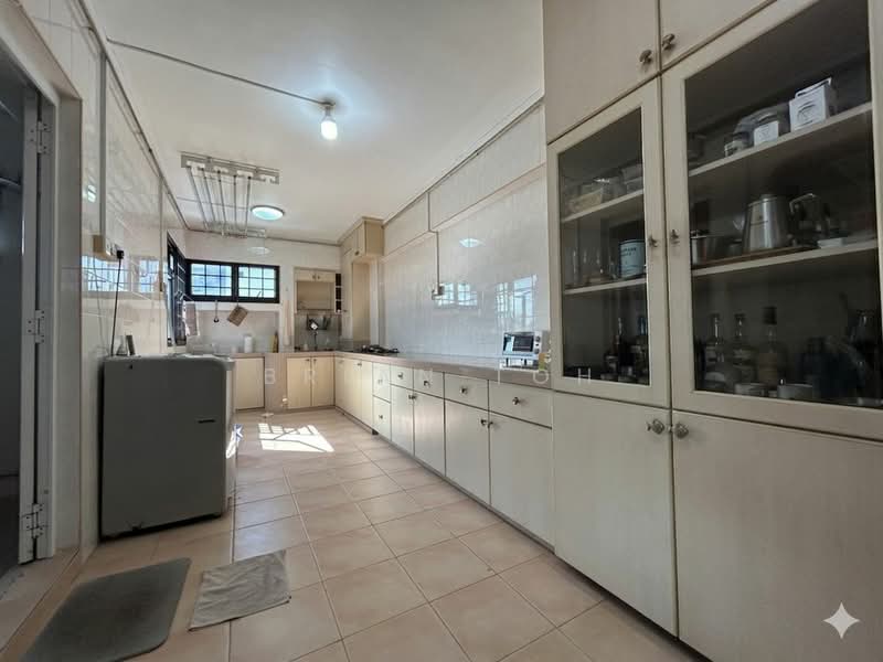 667B Jurong West Street 65, 667B Jurong West Street 65, 3 Bedrooms, 1,184 sqft, HDB Flat For Sale, by Brian Toh, 500162551 - Kitchen - PropertyGuru.com.sg
