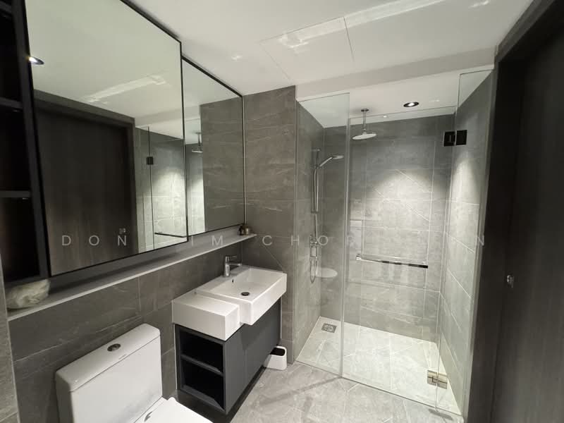 Riverfront Residences, 41 Hougang Avenue 7, 1 Bedroom, 463 sqft, Condominium For Rent, by Don Sim Chor Boon, 500162560 - Bathroom - PropertyGuru.com.sg