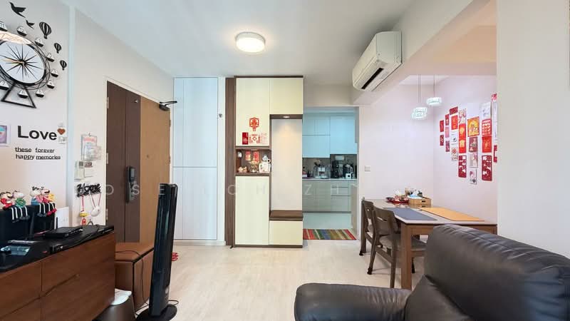 40B Margaret Drive, 40B Margaret Drive, 2 Bedrooms, 678 sqft, HDB Flat For Sale, by Jose Loh Zhenhao, 500162563 - Living Room - PropertyGuru.com.sg