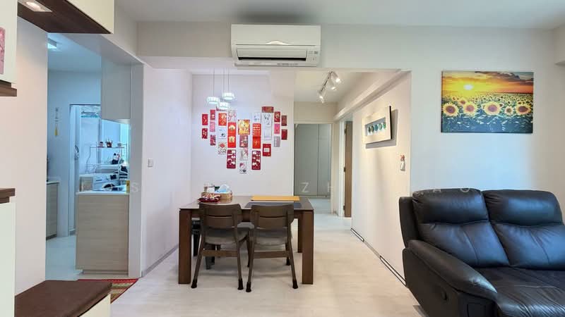 40B Margaret Drive, 40B Margaret Drive, 2 Bedrooms, 678 sqft, HDB Flat For Sale, by Jose Loh Zhenhao, 500162563 - Living Room - PropertyGuru.com.sg