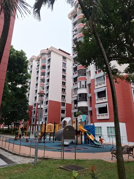 692 Jurong West Central 1, 692 Jurong West Central 1, 3 Bedrooms, 1,076 sqft, HDB Flat For Rent, by Brian Ong, 500162565 - Exterior - PropertyGuru.com.sg
