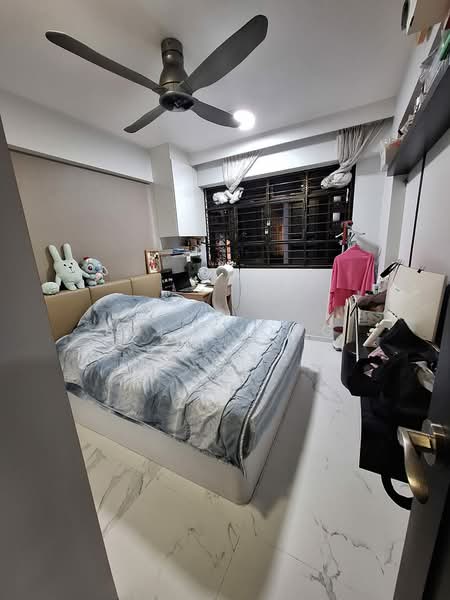 692 Jurong West Central 1, 692 Jurong West Central 1, 3 Bedrooms, 1,076 sqft, HDB Flat For Rent, by Brian Ong, 500162565 - Bedroom - PropertyGuru.com.sg