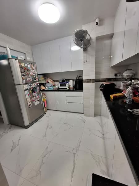 692 Jurong West Central 1, 692 Jurong West Central 1, 3 Bedrooms, 1,076 sqft, HDB Flat For Rent, by Brian Ong, 500162565 - Kitchen - PropertyGuru.com.sg