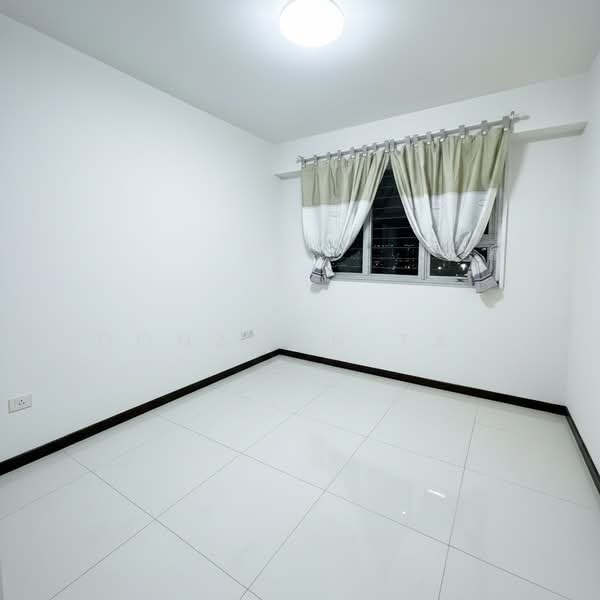 574B Woodlands Glen, 574B Woodlands Drive 16, 2 Bedrooms, 732 sqft, HDB Flat For Sale, by Donavan Tan, 500162568 - Common Bedroom - PropertyGuru.com.sg
