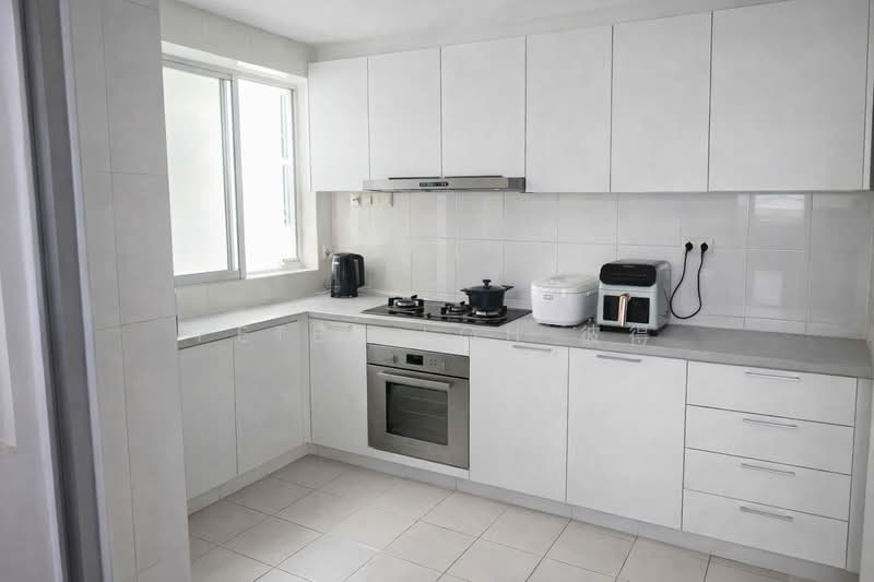 Selling $200K Below Valuation! Near AMK MRT & Central!, , 5 Bedrooms, 2,200 sqft, Condominium For Sale, by Peter Loh 彼得, 500162584 - Kitchen - PropertyGuru.com.sg