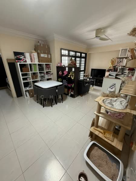121C Sengkang East Way, 121C Sengkang East Way, 3 Bedrooms, 980 sqft, HDB Flat For Sale, by Charlie Ethan Chia, 500162602 - Living Room - PropertyGuru.com.sg