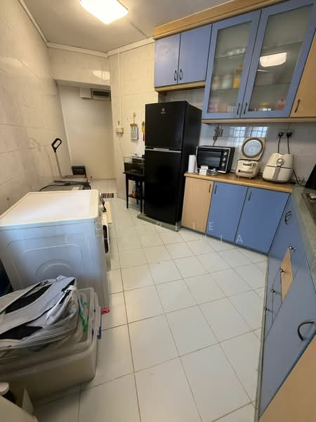 121C Sengkang East Way, 121C Sengkang East Way, 3 Bedrooms, 980 sqft, HDB Flat For Sale, by Charlie Ethan Chia, 500162602 - Kitchen - PropertyGuru.com.sg