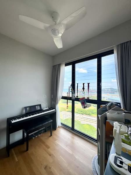 Avenue South Residence, 13 Silat Avenue, 4 Bedrooms, 1,496 sqft, Condominium For Rent, by Lois Tan, 500162603 - PropertyGuru.com.sg