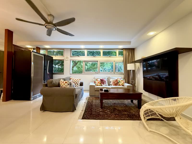 130 Clarence Lane, 130 Clarence Lane, 3 Bedrooms, 1,119 sqft, HDB Flat For Sale, by Halim Gafoor, 500162605 - Living Room - PropertyGuru.com.sg