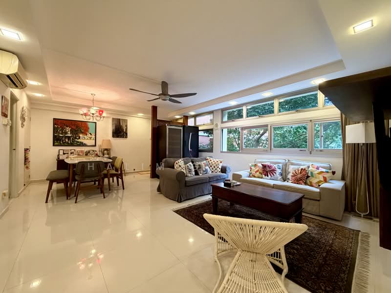 130 Clarence Lane, 130 Clarence Lane, 3 Bedrooms, 1,119 sqft, HDB Flat For Sale, by Halim Gafoor, 500162605 - Living Room - PropertyGuru.com.sg