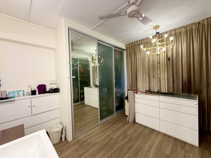 130 Clarence Lane, 130 Clarence Lane, 3 Bedrooms, 1,119 sqft, HDB Flat For Sale, by Halim Gafoor, 500162605 - Bedroom - PropertyGuru.com.sg