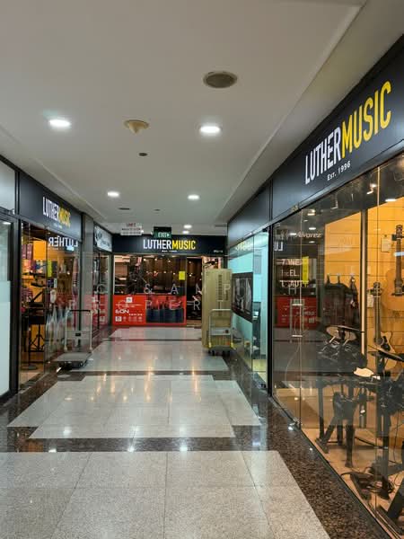 Excelsior Hotel, 5 Coleman Street, 484 sqft, Mall Shop For Sale, by CHEN JENNY CHONG-LEE, 500162614 - CommercialGuru.com.sg