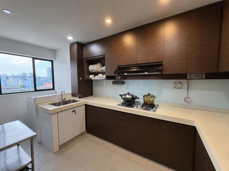 108 Jalan Rajah, 108 Jalan Rajah, 4 Bedrooms, 1,614 sqft, HDB Flat For Sale, by Rachel Khoo, 500162619 - Kitchen - PropertyGuru.com.sg