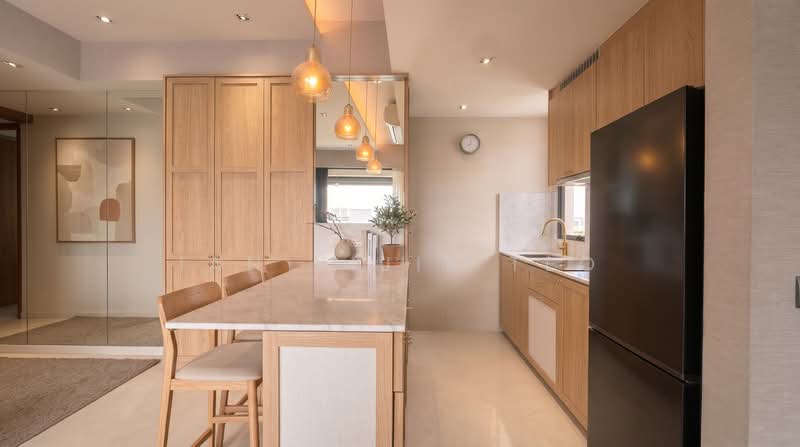 Freehold cheaper than 99 yrs, Kovan MRT, 1km to Holy Innocent's Pri, , 3 Bedrooms, 883 sqft, Condominium For Sale, by Ian Yijie Teo, 500162621 - Kitchen - PropertyGuru.com.sg
