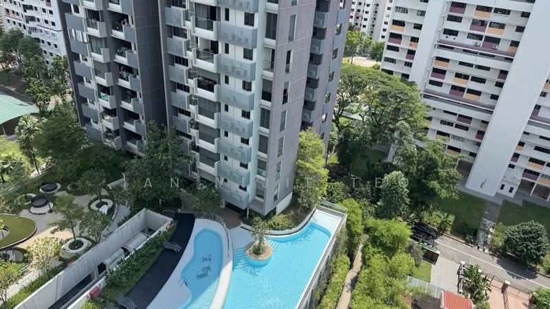 Freehold cheaper than 99 yrs, Kovan MRT, 1km to Holy Innocent's Pri, , 3 Bedrooms, 883 sqft, Condominium For Sale, by Ian Yijie Teo, 500162621 - Exterior - PropertyGuru.com.sg