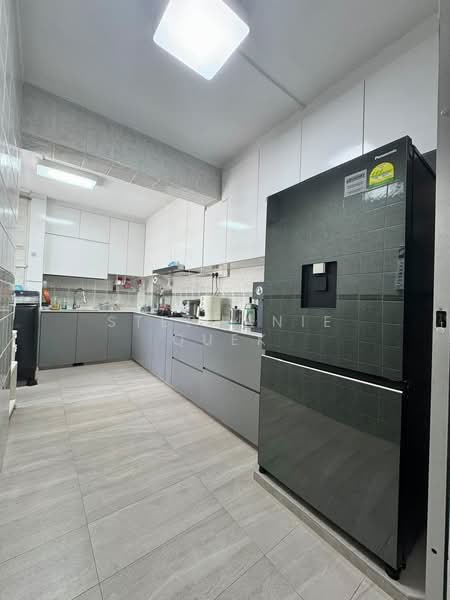 407 Serangoon Avenue 1, 407 Serangoon Avenue 1, 3 Bedrooms, 1,119 sqft, HDB Flat For Sale, by Stephanie Quek, 500162627 - Kitchen - PropertyGuru.com.sg