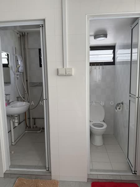 63 Kallang Bahru, 63 Kallang Bahru, 2 Bedrooms, 740 sqft, HDB Flat For Rent, by Jane Owyang, 500162630 - Bathroom - PropertyGuru.com.sg