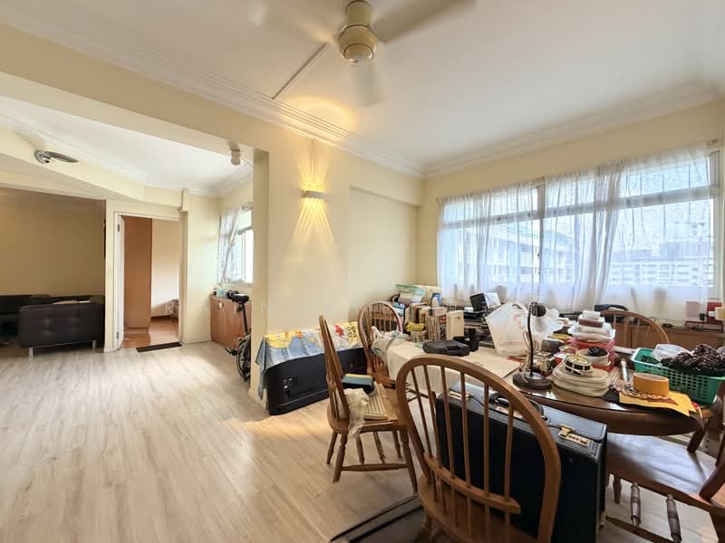 351 Woodlands Avenue 1, 351 Woodlands Avenue 1, 3 Bedrooms, 1,302 sqft, HDB Flat For Sale, by Rain Xie 谢燕瑜, 500162633 - Living Room - PropertyGuru.com.sg
