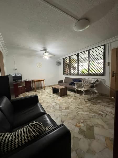 624 Hougang Avenue 8, 624 Hougang Avenue 8, 3 Bedrooms, 904 sqft, HDB Flat For Rent, by Evelyn Wee, 500162651 - Living Room - PropertyGuru.com.sg