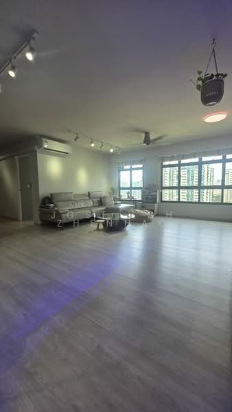 807C Choa Chu Kang Avenue 1, 807C Choa Chu Kang Avenue 1, 3 Bedrooms, 1,206 sqft, HDB Flat For Sale, by Jose Loh Zhenhao, 500162652 - Living Room - PropertyGuru.com.sg