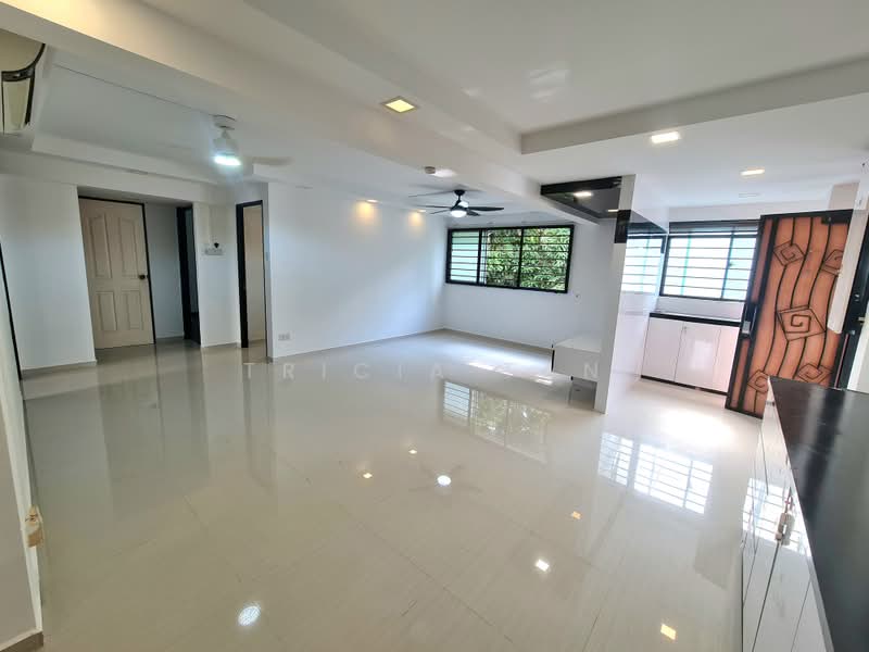 112 Simei Street 1, 112 Simei Street 1, 3 Bedrooms, 1,313 sqft, HDB Flat For Sale, by Tricia Tan, 500162654 - Living Room - PropertyGuru.com.sg