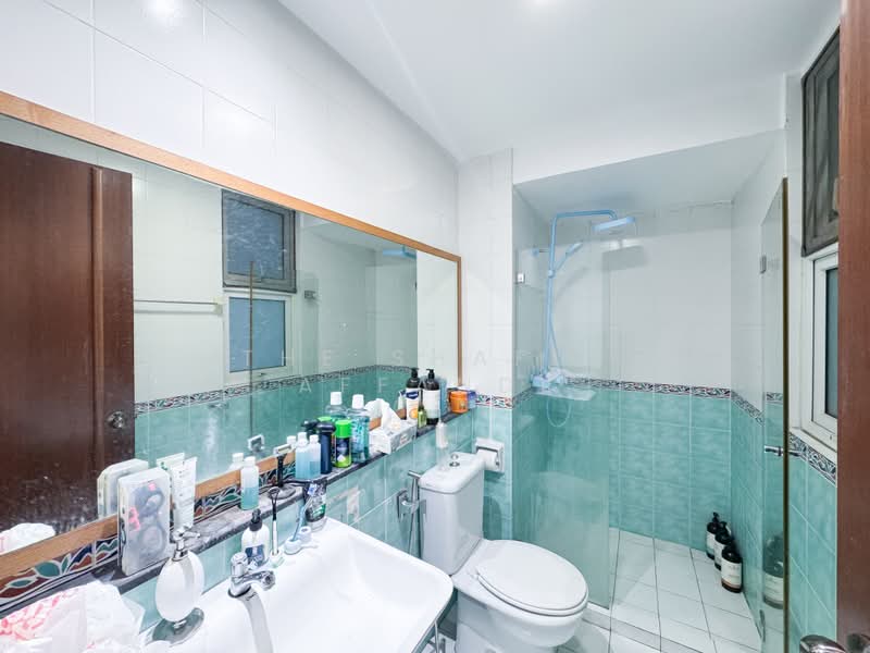 The Floravale, 238 Westwood Avenue, 3 Bedrooms, 1,324 sqft, Executive Condominium For Sale, by THE SHAFIQ AFFANDI, 500162657 - Bathroom - PropertyGuru.com.sg