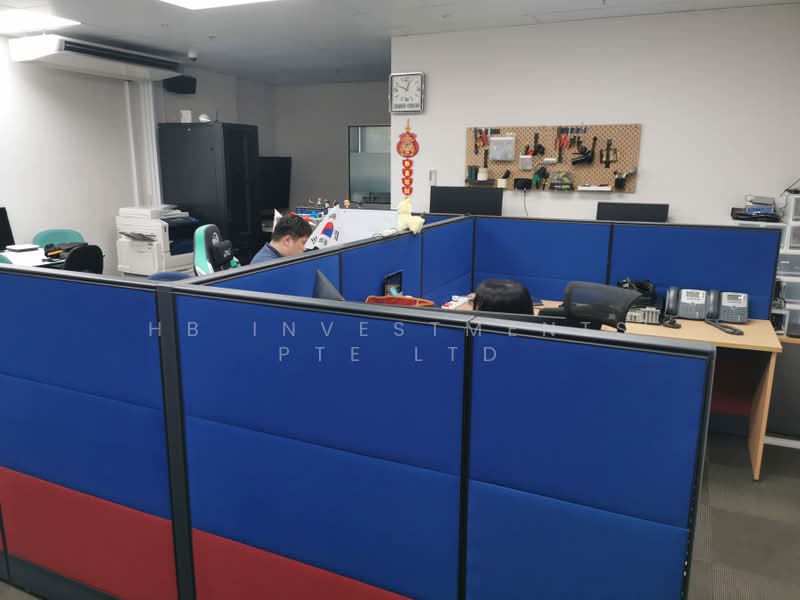 UB. One, 81 Ubi Avenue 4, 1,302 sqft, Light Industrial (B1) For Rent, by Mohammad, 500162661 - Interior - CommercialGuru.com.sg