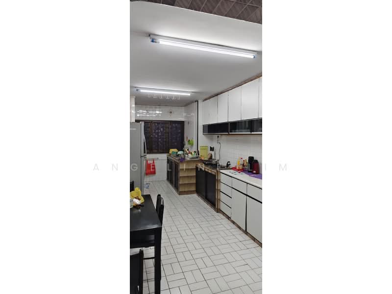 262 Tampines Street 21, 262 Tampines Street 21, 2 Bedrooms, 700 sqft, HDB Flat For Rent, by Angeline Lim, 500162663 - Kitchen - PropertyGuru.com.sg