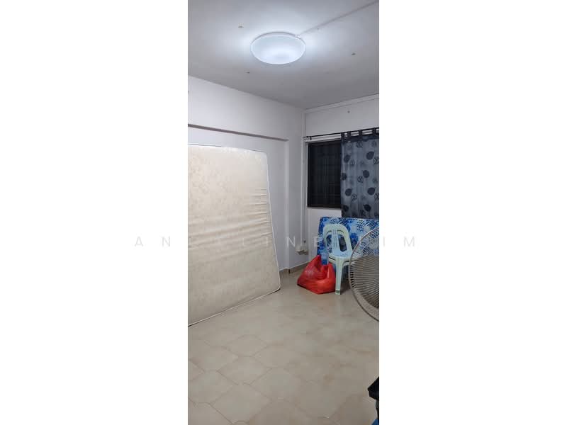 262 Tampines Street 21, 262 Tampines Street 21, 2 Bedrooms, 700 sqft, HDB Flat For Rent, by Angeline Lim, 500162663 - Interior - PropertyGuru.com.sg