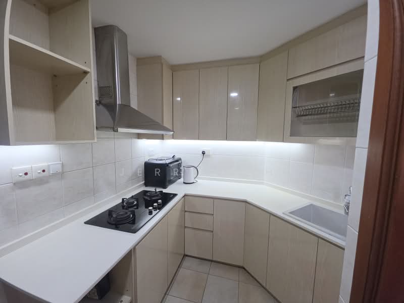 Tanglin View, 150 Prince Charles Crescent, 3 Bedrooms, 1,152 sqft, Condominium For Rent, by Jerry Goh, 500162664 - Kitchen - PropertyGuru.com.sg