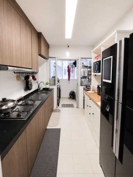 511B Yishun Street 51, 511B Yishun Street 51, 3 Bedrooms, 1,001 sqft, HDB Flat For Sale, by Bob Teo 张汉平, 500162667 - Kitchen - PropertyGuru.com.sg