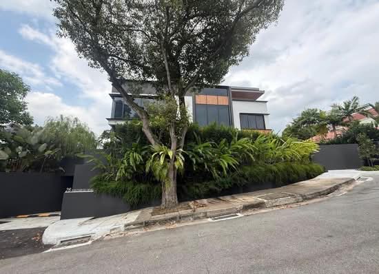 Hilltop luxury bungalow at Kingsmead Road