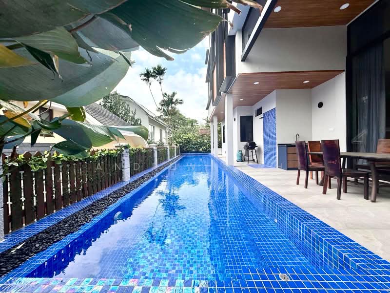 Hilltop luxury bungalow at Kingsmead Road, Kingsmead Road, 7 Bedrooms, 9,800 sqft, Bungalow House For Sale, by Andrew Seah, 500162671 - Exterior - PropertyGuru.com.sg