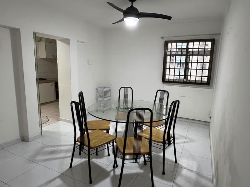 850 Woodlands Street 82, 850 Woodlands Street 82, 2 Bedrooms, 1,000 sqft, HDB Flat For Rent, by Tiffany Ng, 500162680 - Dining Room - PropertyGuru.com.sg