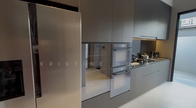 Jalan Sankam / Sembawang Straits Estate, Jalan Sankam, 5 Bedrooms, 4,834 sqft, Terraced House For Sale, by Kristine Wong, 500162689 - Kitchen - PropertyGuru.com.sg