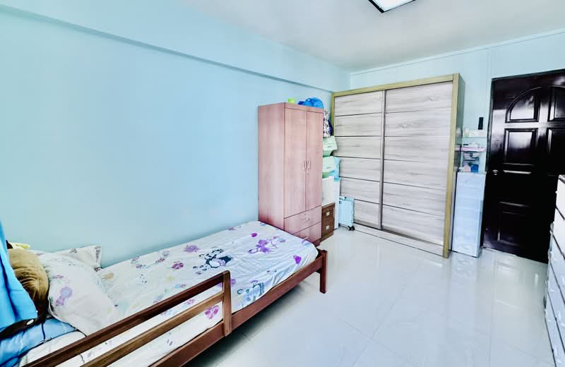 316 Clementi Avenue 4, 316 Clementi Avenue 4, 3 Bedrooms, 979 sqft, HDB Flat For Sale, by Ann Teiw, 500162695 - Common Bedroom 1 - PropertyGuru.com.sg