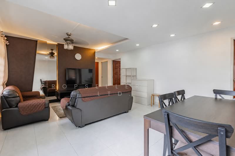 615 Choa Chu Kang Street 62, 615 Choa Chu Kang Street 62, 3 Bedrooms, 1,367 sqft, HDB Flat For Sale, by Gina Tow, 500162732 - Living Room - PropertyGuru.com.sg