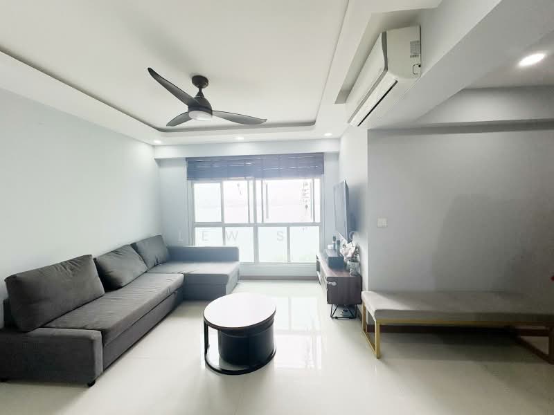 421C Northshore Drive, 421C Northshore Drive, 2 Bedrooms, 731 sqft, HDB Flat For Sale, by Lewis Ho, 500162760 - Living Room - PropertyGuru.com.sg