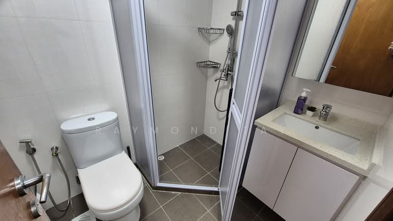 Palm Mansions, 345 Pasir Panjang Road, Room Rental, 160 sqft, Apartment For Rent, by Raymond Tay, 500162777 - Bathroom - PropertyGuru.com.sg