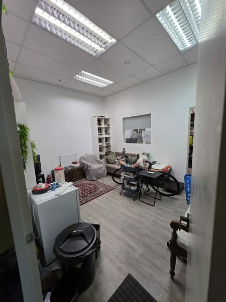 Woodlands 11, 11 Woodlands Close, 290 sqft, Light Industrial (B1) For Rent, by Jayden Tan, 500162800 - Interior - CommercialGuru.com.sg