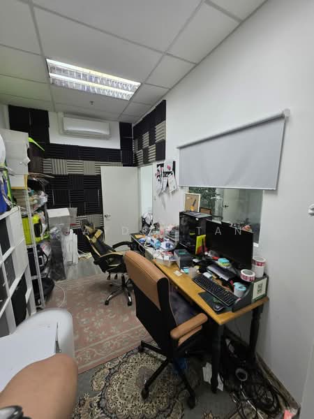 Woodlands 11, 11 Woodlands Close, 290 sqft, Light Industrial (B1) For Rent, by Jayden Tan, 500162800 - Study - CommercialGuru.com.sg