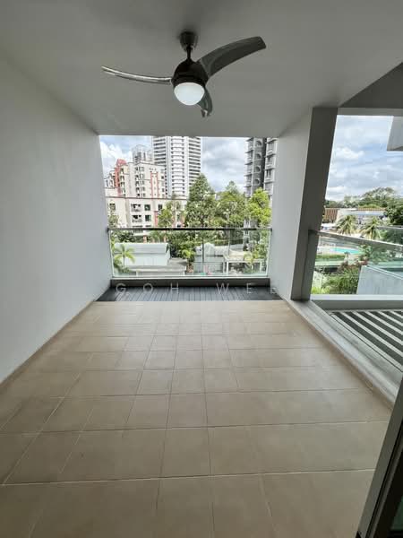 Ventuno Balmoral, 21 Balmoral Road, 3 Bedrooms, 1,313 sqft, Condominium For Sale, by Goh Wee Hong, 500162811 - Balcony - PropertyGuru.com.sg