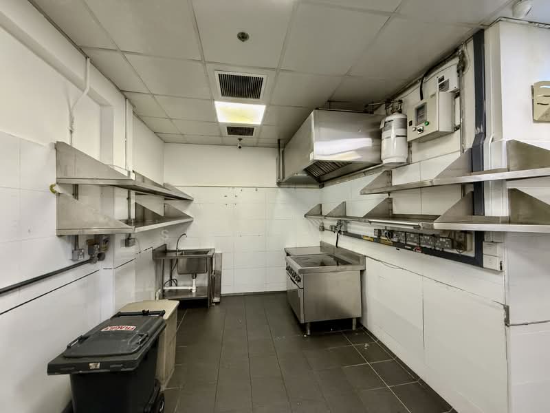 ☎️F&B Space near Esplanade MRT Entrance | Prominent Frontage | w ORA | Prime Location, , 1,281 sqft, Food & Beverage For Rent, by Sean Pang, 500162842 - Kitchen - CommercialGuru.com.sg
